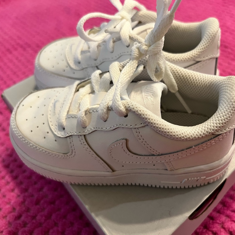 Nike Air Force 1